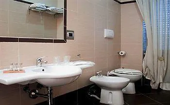 מלון Daytona Palace 4*
