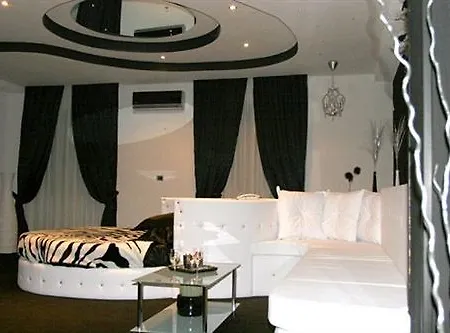 Daytona Palace מלון 4*